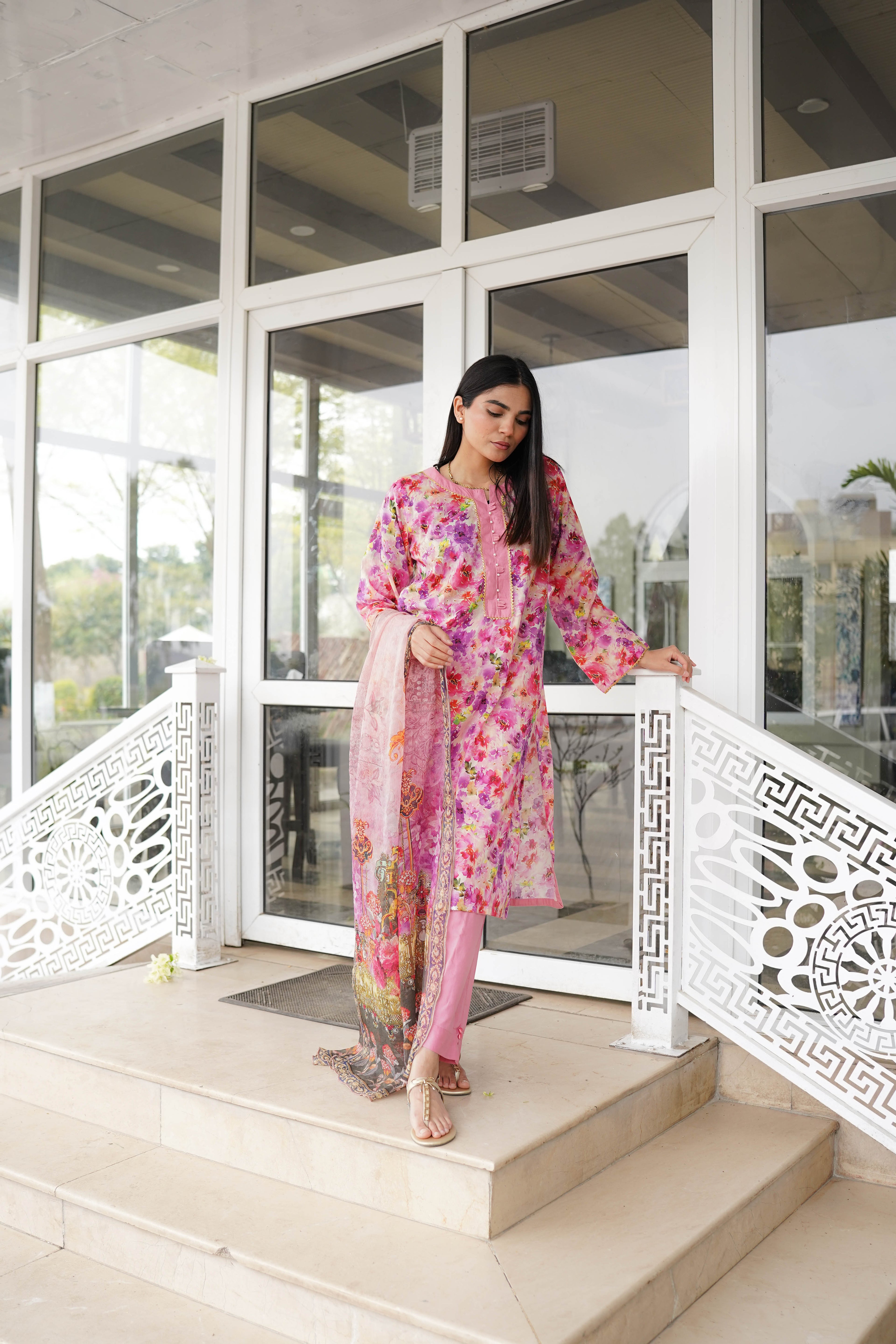 3 Piece – Printed Lawn Suit