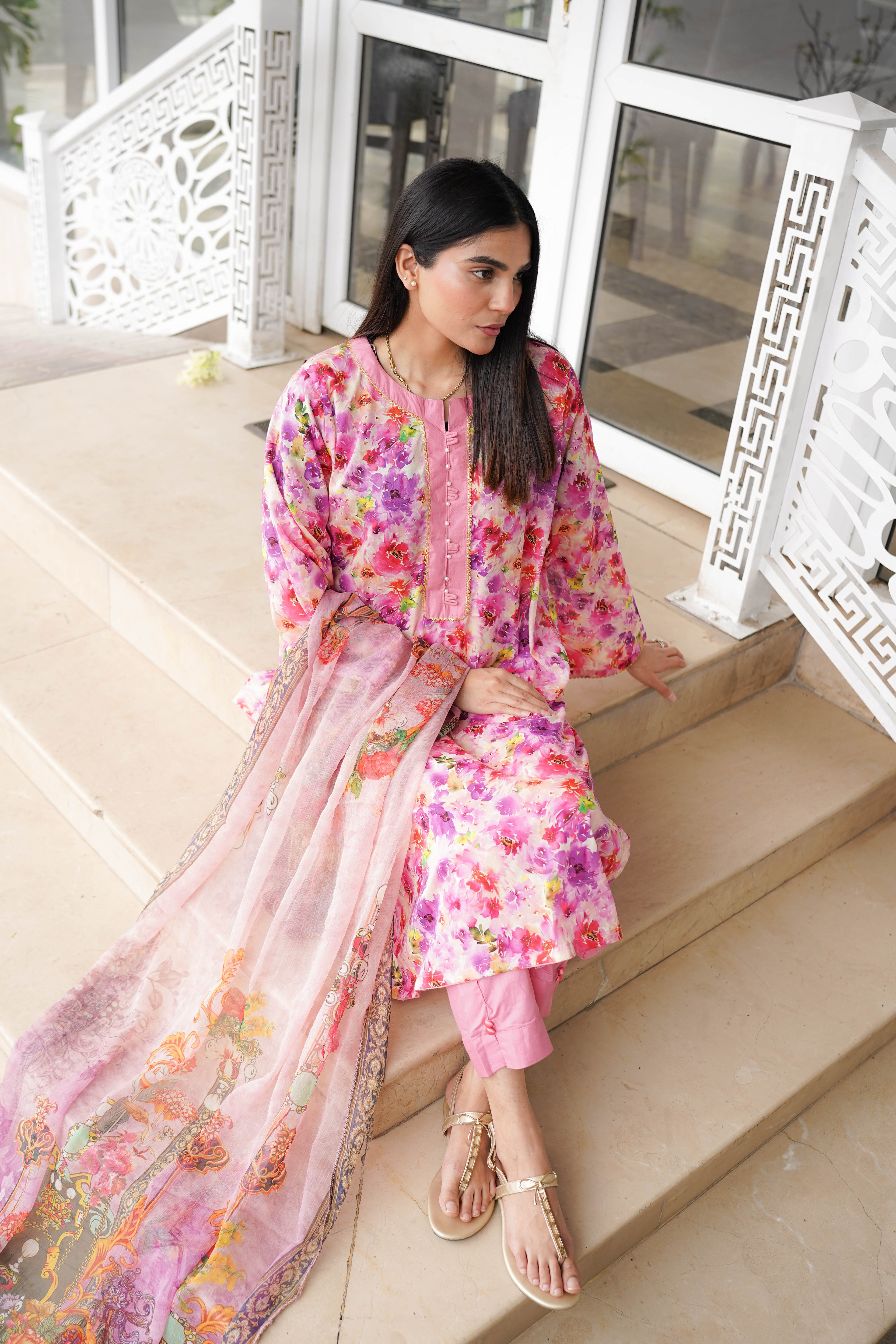 3 Piece – Printed Lawn Suit