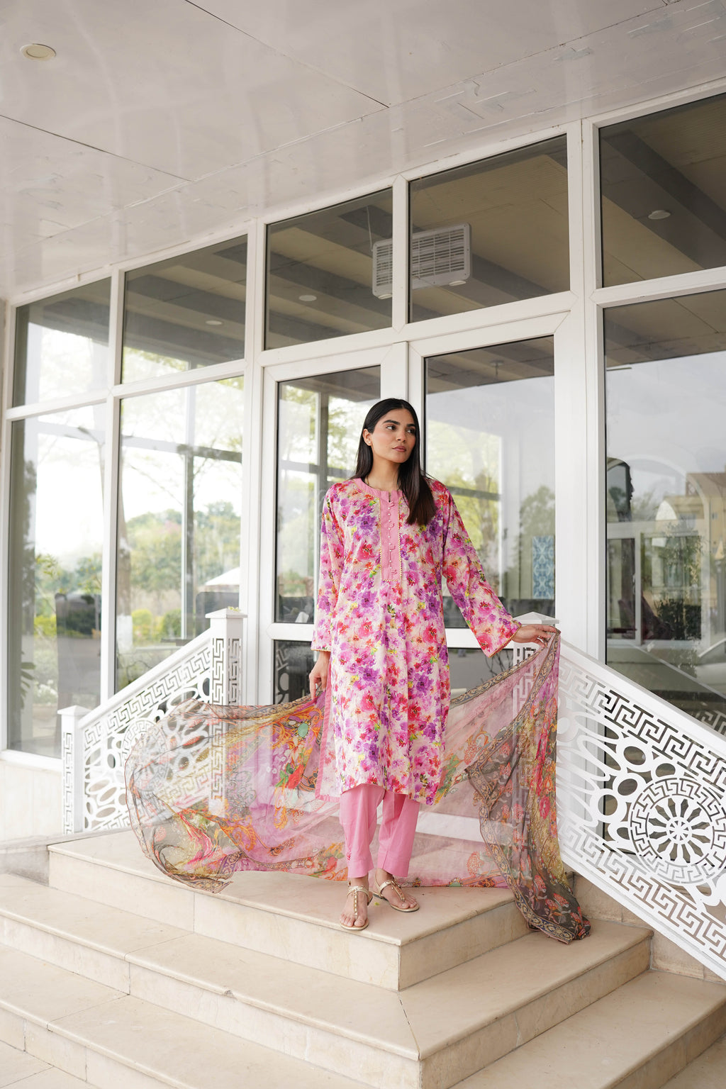 3 Piece – Printed Lawn Suit