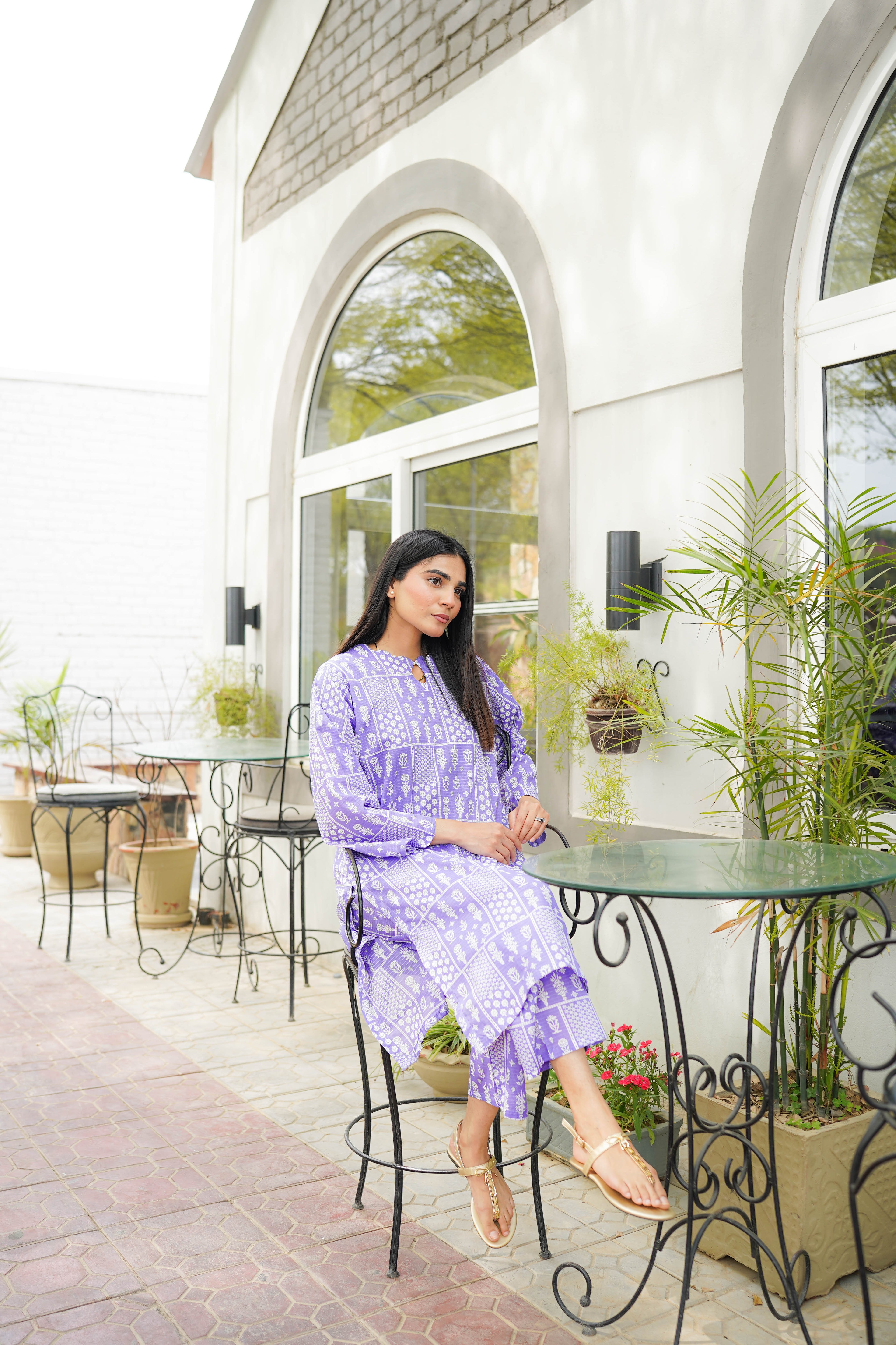 2 Piece – Stitched Tana Dora Suit