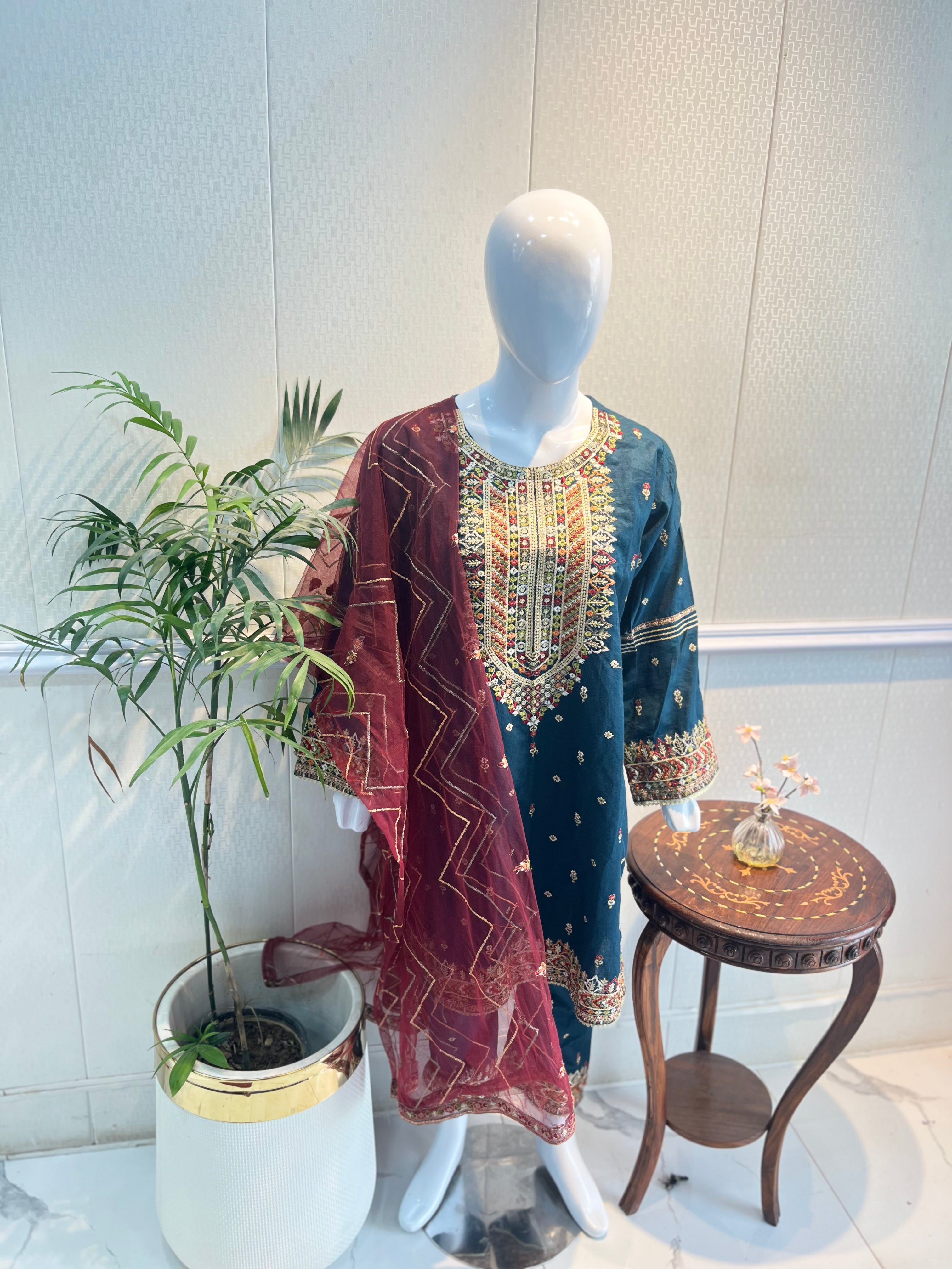 3 Piece - Mix Embroidered Stitch